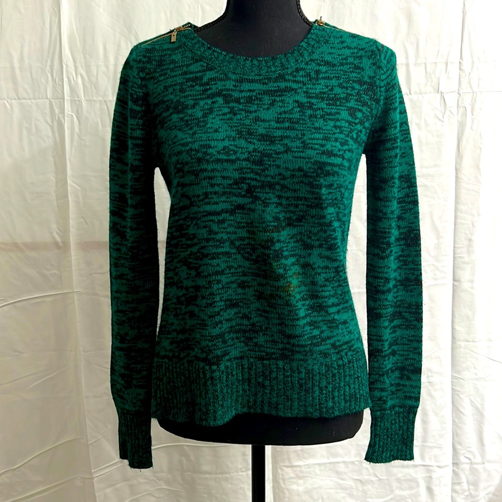 Women’s sweater